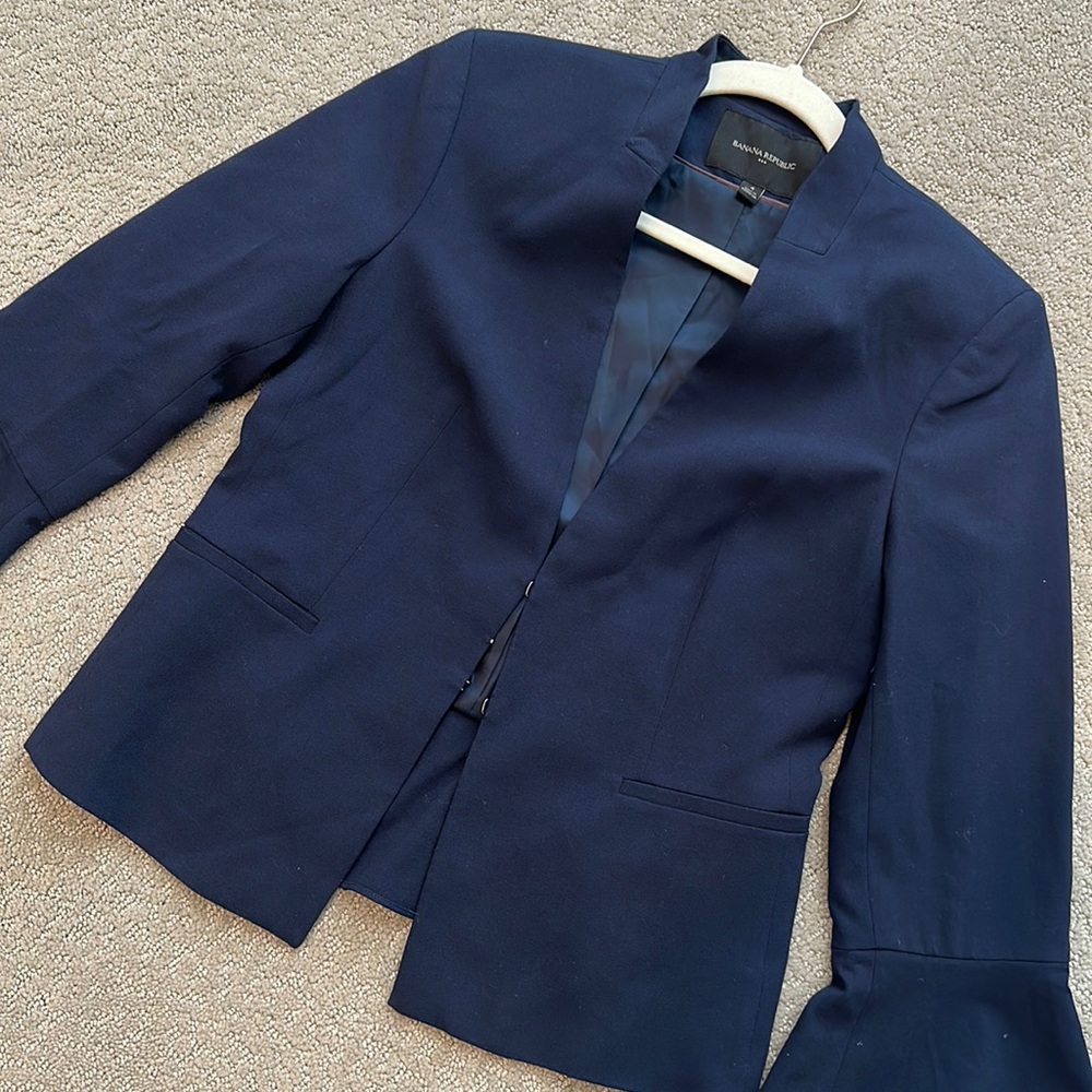 Banana Republic Navy Blazer Structured Size 4